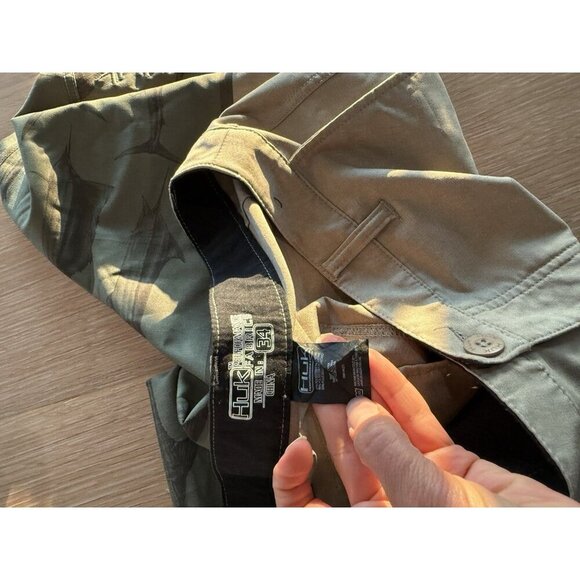 Huk Fishing Shorts Mens Large Performance Outdoor Stretch 34 Fish Beige Green - Picture 5 of 5